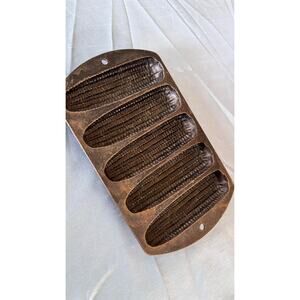 Vintage Lodge Cast Iron 527C2 - 5 Stick Corn Cob Cornbread Muffin Mold Pan 1960s